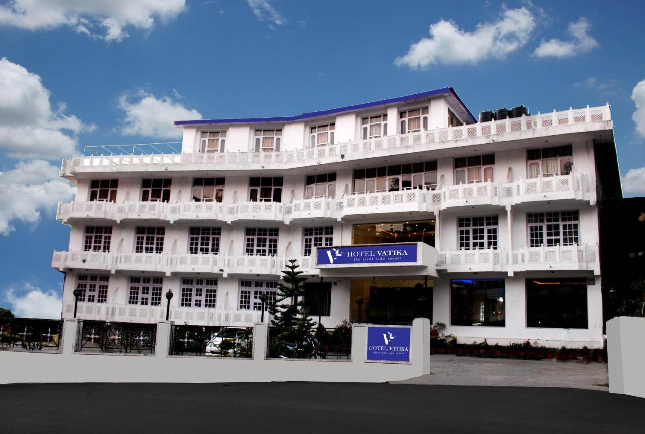 Hotel Vatika - The Riverside Resort Dharamshala Exterior photo